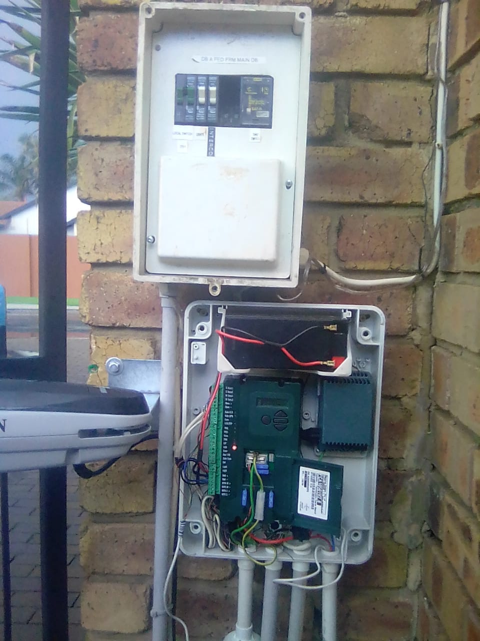 Centurion gate motor control panel